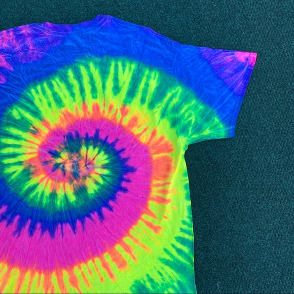 Saturn Tie Dye T-Shirts - Picture 9 of 14
